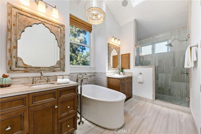 557 3rd Street, Hermosa Beach, CA 90254