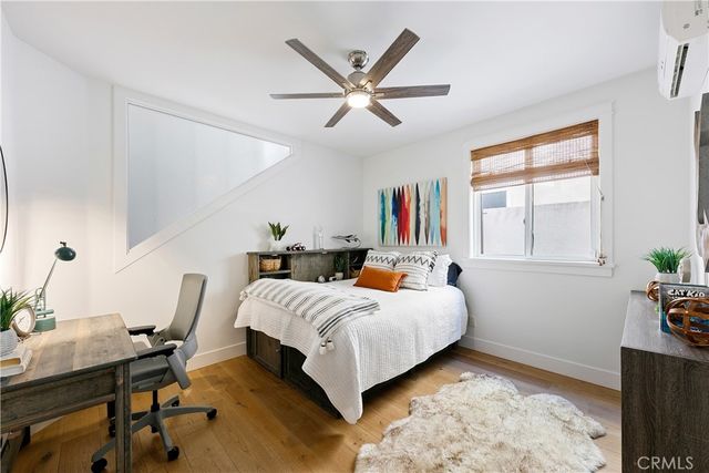 557 3rd Street, Hermosa Beach, CA 90254