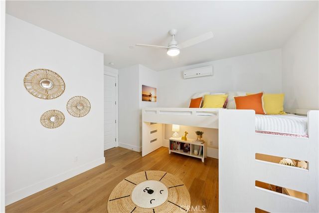 557 3rd Street, Hermosa Beach, CA 90254