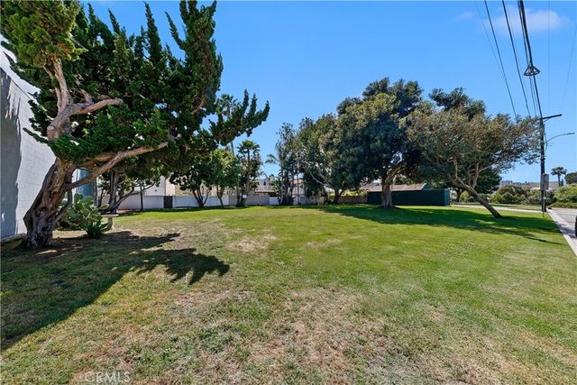 557 3rd Street, Hermosa Beach, CA 90254