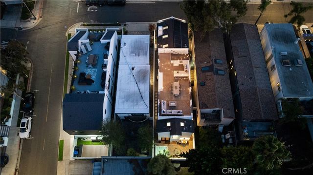 557 3rd Street, Hermosa Beach, CA 90254