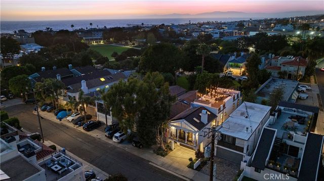 557 3rd Street, Hermosa Beach, CA 90254
