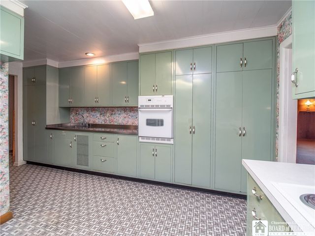 130 Marvin Parkway, Jamestown, NY 14701