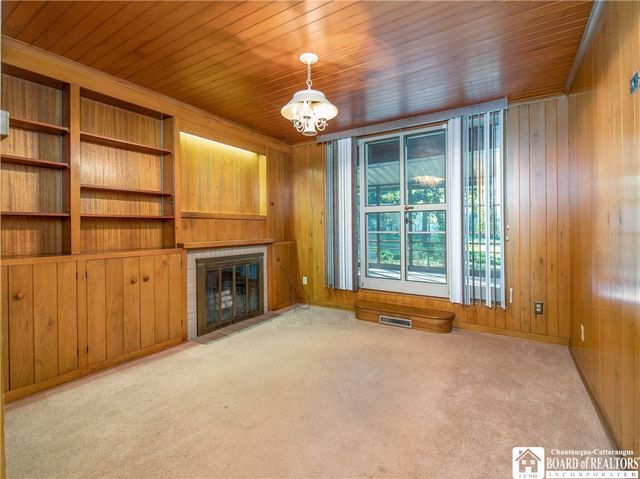 130 Marvin Parkway, Jamestown, NY 14701