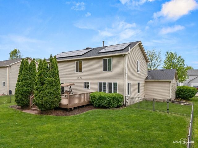 2732 Lahinch Drive, Aurora, IL 60503