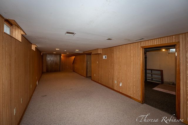 160 Boltwood Drive NE, Grand Rapids, MI 49505