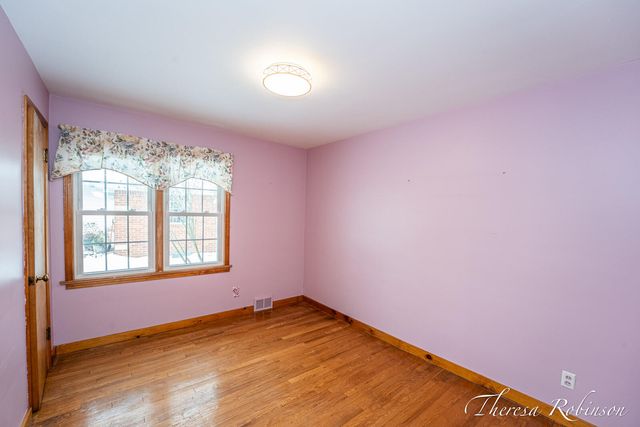 160 Boltwood Drive NE, Grand Rapids, MI 49505