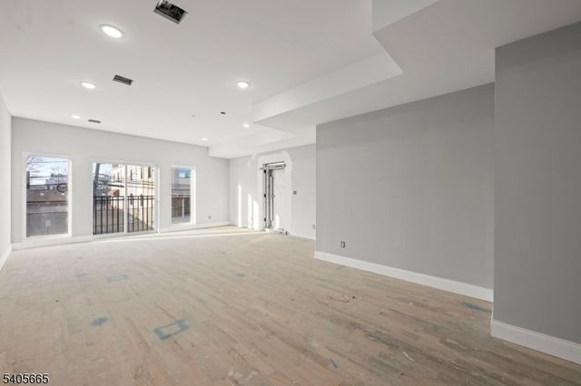 512 S 15Th St, Newark City, NJ 07103