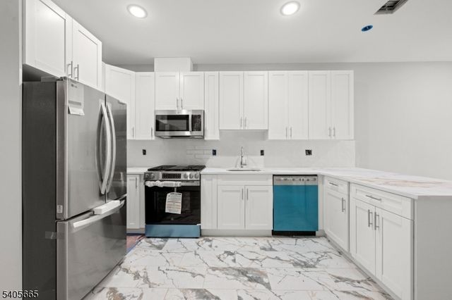 512 S 15Th St, Newark City, NJ 07103