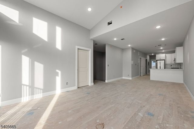 512 S 15Th St, Newark City, NJ 07103