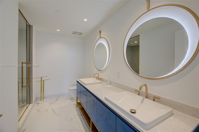 2678 Tigertail Avenue 1403, Coconut Grove, FL 33133