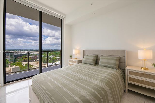 2678 Tigertail Avenue 1403, Coconut Grove, FL 33133