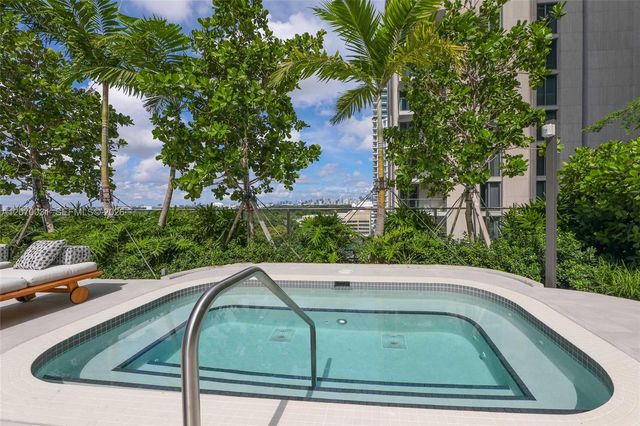 2678 Tigertail Avenue 1403, Coconut Grove, FL 33133