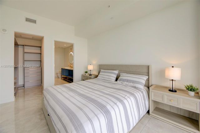 2678 Tigertail Avenue 1403, Coconut Grove, FL 33133