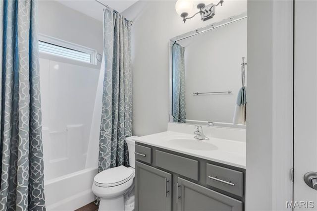 925 Daffodil Ridge Drive, O'fallon, MO 63366