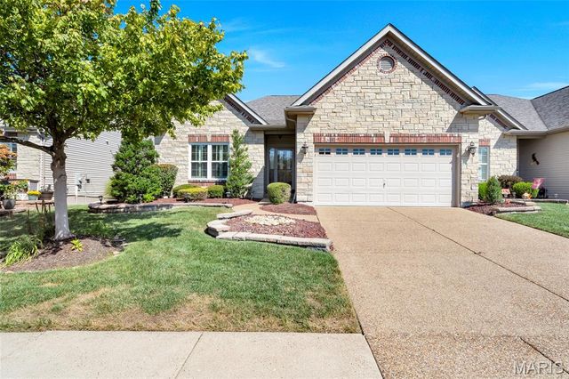 925 Daffodil Ridge Drive, O'fallon, MO 63366