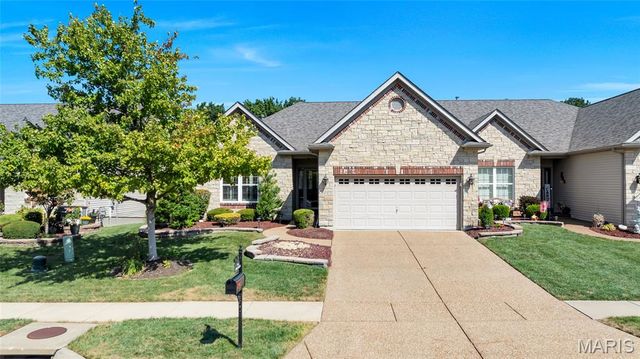 925 Daffodil Ridge Drive, O'fallon, MO 63366