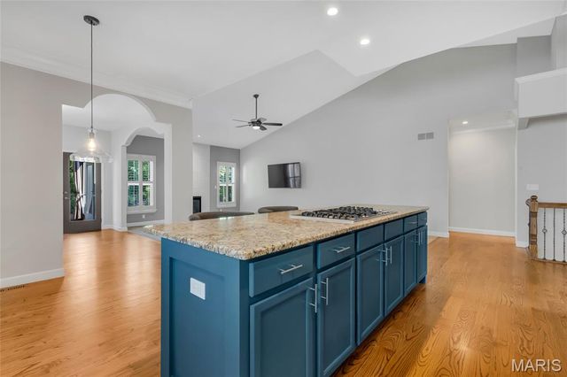 925 Daffodil Ridge Drive, O'fallon, MO 63366