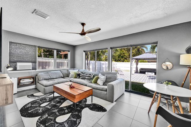 537 NW 45th Street, Fort Lauderdale, FL 33309