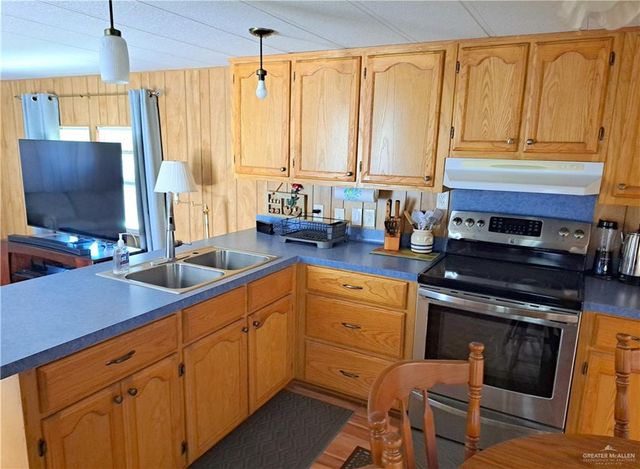 402 Cory Drive B-10, Mission, TX 78572