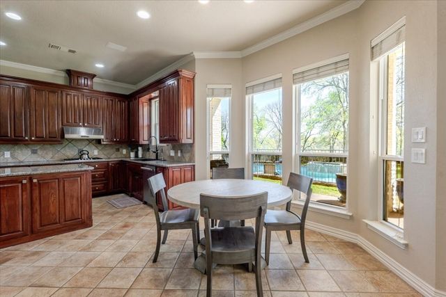 166 E Rio Ridge, Azle, TX 76020