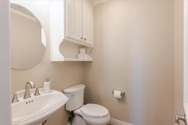 166 E Rio Ridge, Azle, TX 76020