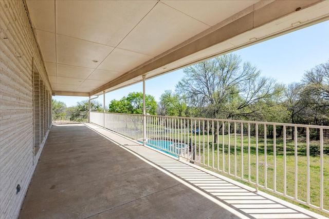 166 E Rio Ridge, Azle, TX 76020