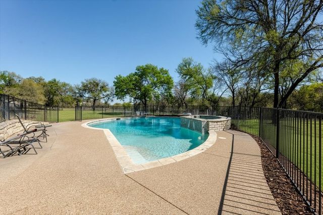 166 E Rio Ridge, Azle, TX 76020
