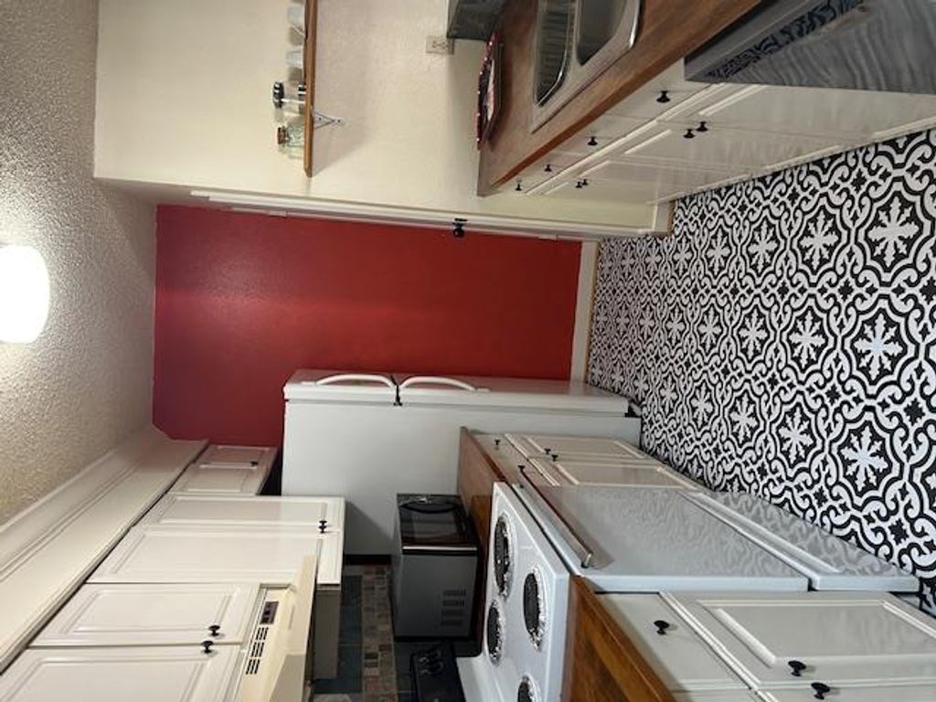 5205 Evans Ave D, Austin, TX 78751