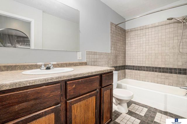 702 Avenue C Avenue, Plattsmouth, NE 68048