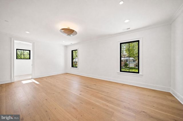 6116 EASTVIEW ST, Bethesda, MD 20817