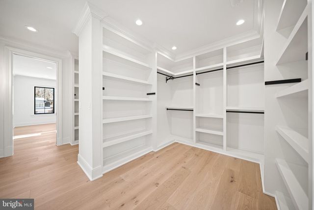 6116 EASTVIEW ST, Bethesda, MD 20817
