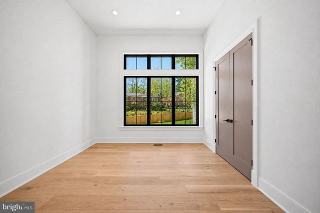 6116 EASTVIEW ST, Bethesda, MD 20817