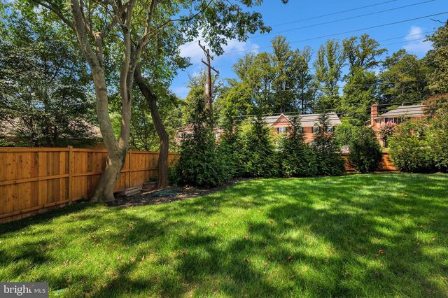 6116 EASTVIEW ST, Bethesda, MD 20817