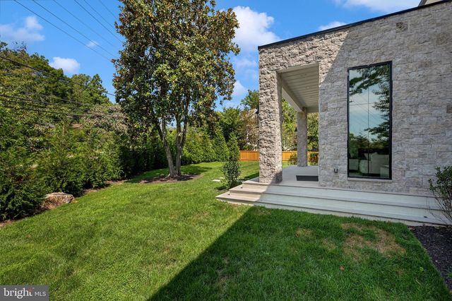 6116 EASTVIEW ST, Bethesda, MD 20817