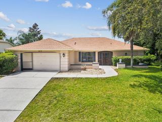 8110 WINDING OAK LANE, Spring Hill, FL 34606
