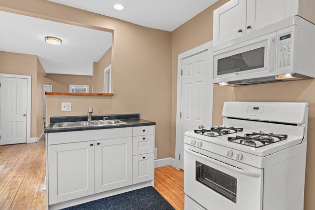 511 Edmund Avenue W, Saint Paul, MN 55103