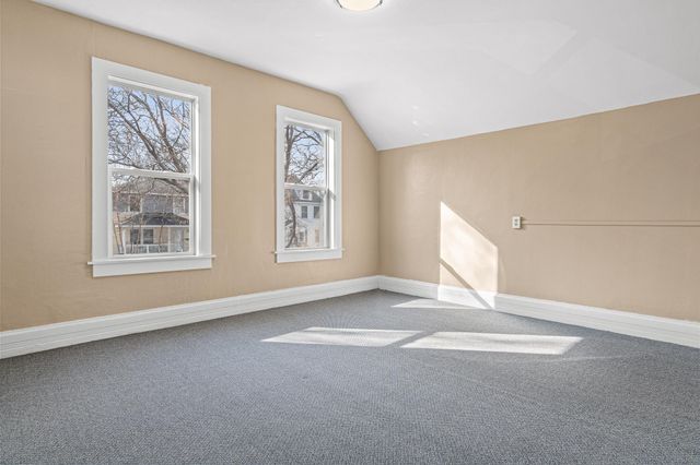 511 Edmund Avenue W, Saint Paul, MN 55103