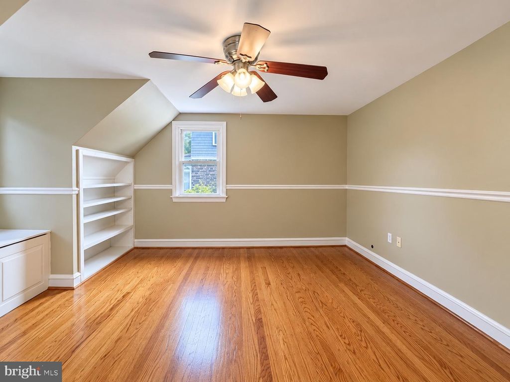 Image 15 of property listing at 2516 AVON RD, Ardmore, PA 19003
