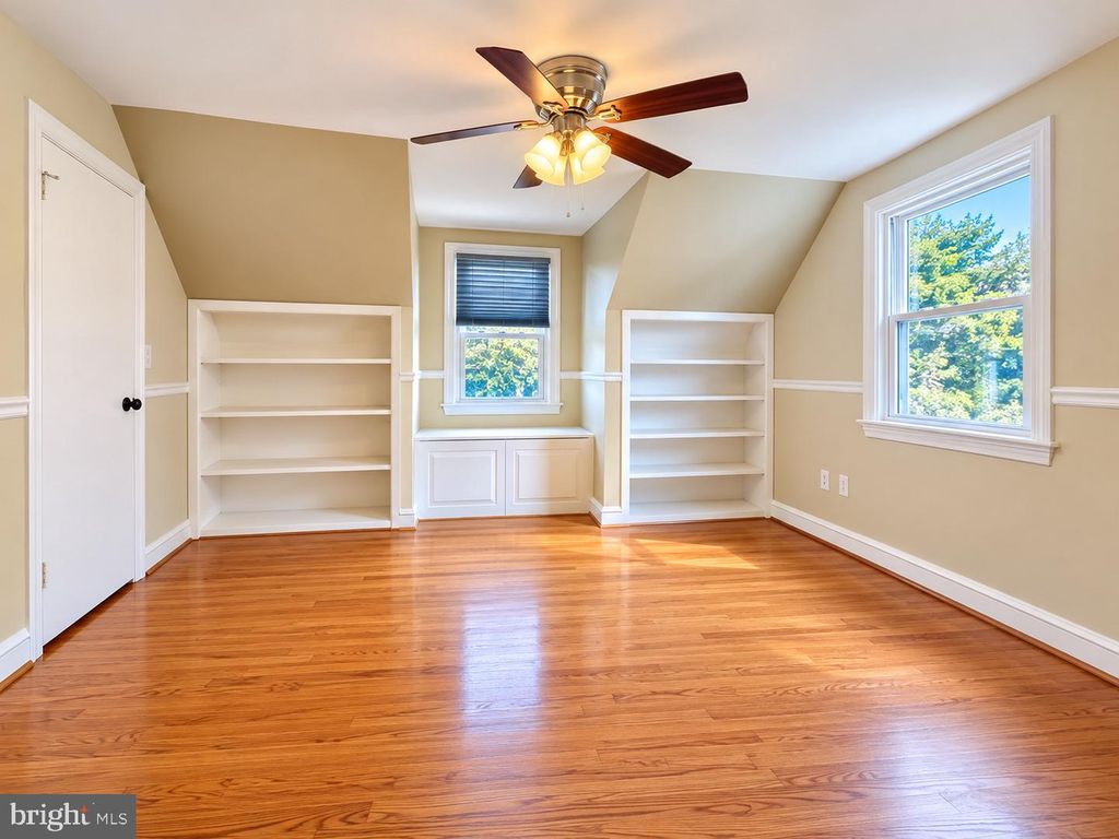Image 18 of property listing at 2516 AVON RD, Ardmore, PA 19003