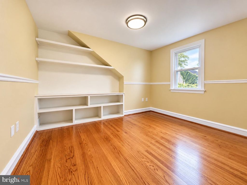 Image 19 of property listing at 2516 AVON RD, Ardmore, PA 19003