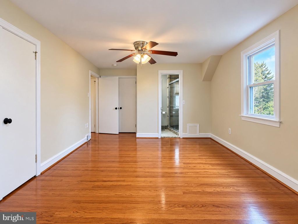 Image 10 of property listing at 2516 AVON RD, Ardmore, PA 19003
