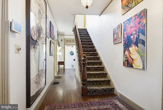 225 W MARKET ST, Marietta, PA 17547