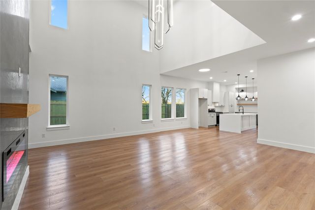 2212 Marburg Street, Dallas, TX 75215