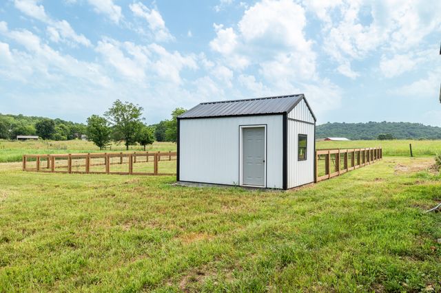 2985 Lewisburg Hwy, Petersburg, TN 37144