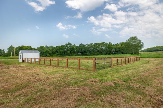 2985 Lewisburg Hwy, Petersburg, TN 37144