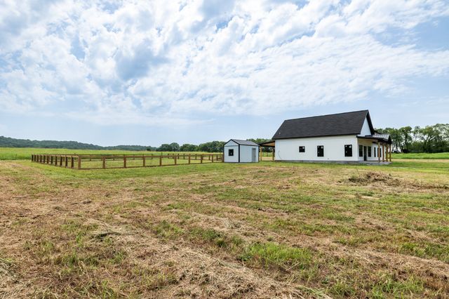 2985 Lewisburg Hwy, Petersburg, TN 37144
