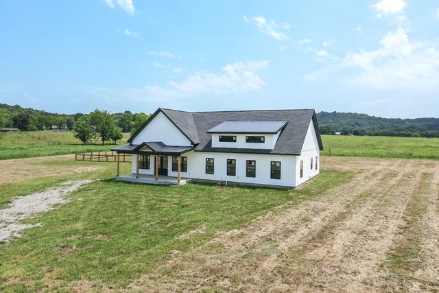 2985 Lewisburg Hwy, Petersburg, TN 37144