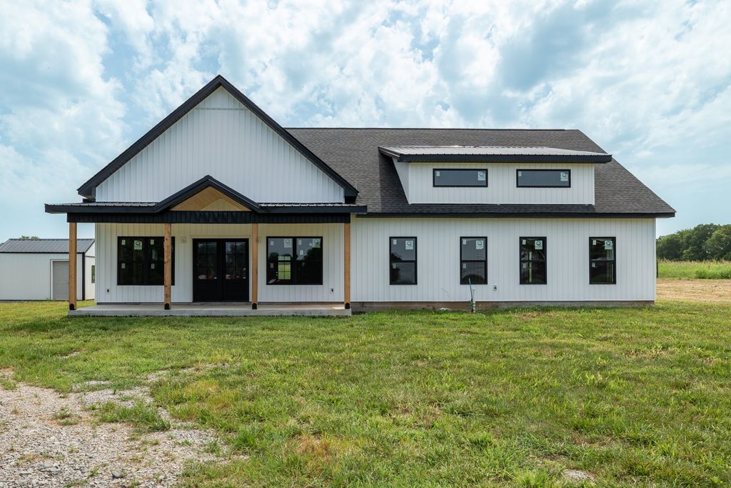 2985 Lewisburg Hwy, Petersburg, TN 37144