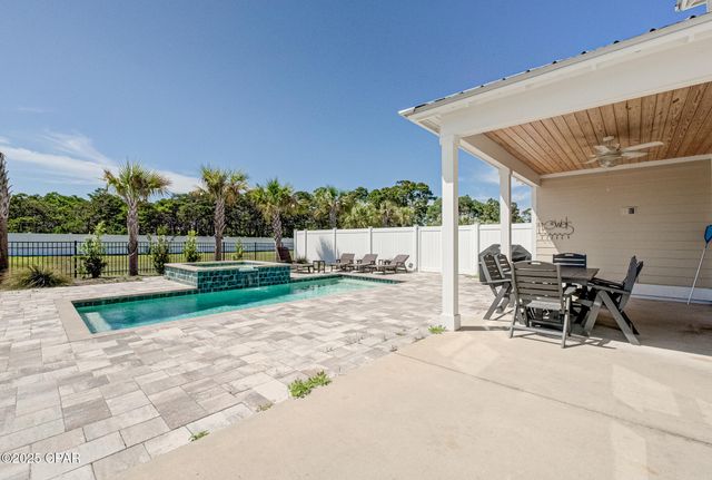 510 Lyndell Lane, Panama City Beach, FL 32407